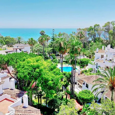 1080 Beachfront Penthouse 3 Floors Jacuzzi 2 Pools Wifi Roof Terrace Lägenhet