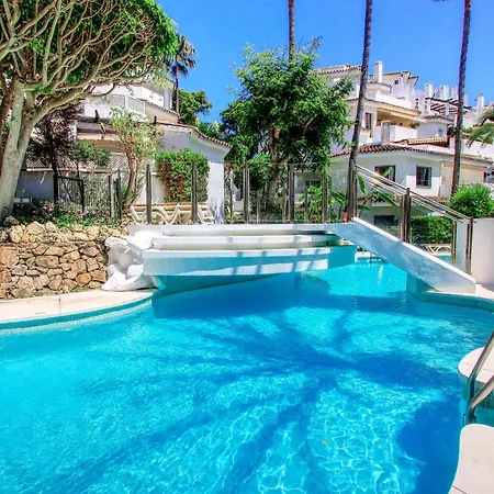 1080 Beachfront Penthouse 3 Floors Jacuzzi 2 Pools Wifi Roof Terrace Apartment