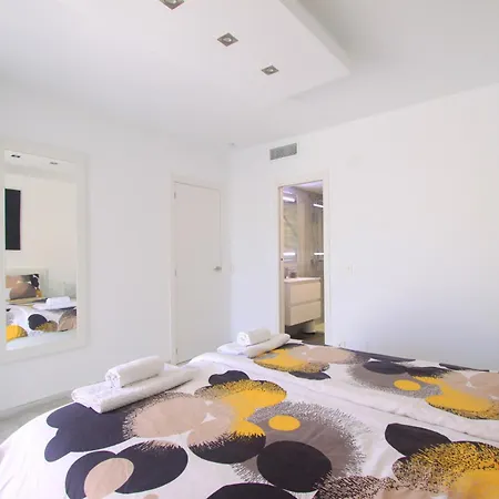 1080 Beachfront Penthouse 3 Floors Jacuzzi 2 Pools Wifi Roof Terrace Apartment Marbella