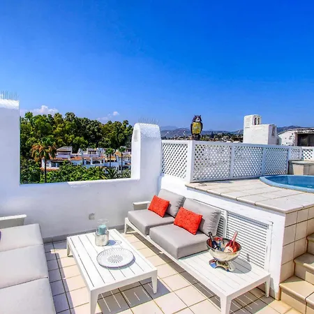 Apartment 1080 Beachfront Penthouse 3 Floors Jacuzzi 2 Pools Wifi Roof Terrace Marbella