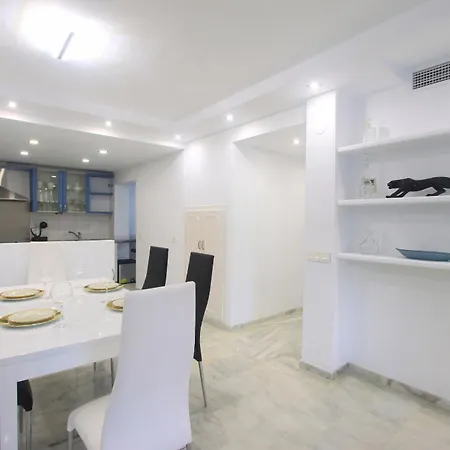1080 Beachfront Penthouse 3 Floors Jacuzzi 2 Pools Wifi Roof Terrace Apartment Marbella