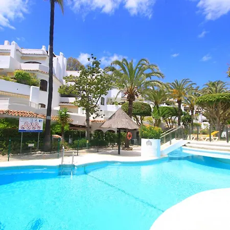 1080 Beachfront Penthouse 3 Floors Jacuzzi 2 Pools Wifi Roof Terrace Apartment