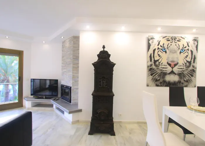 1080 Beachfront Penthouse 3 Floors Jacuzzi 2 Pools Wifi Roof Terrace Lejlighed