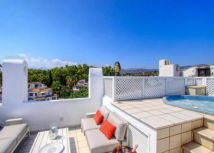 1080 Beachfront Penthouse 3 Floors Jacuzzi 2 Pools Wifi Roof Terrace * Marbella