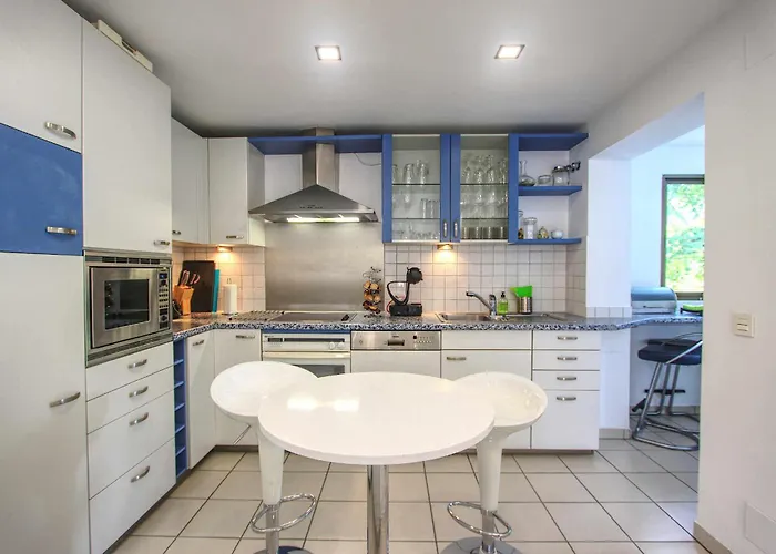 Lejlighed 1080 Beachfront Penthouse 3 Floors Jacuzzi 2 Pools Wifi Roof Terrace Marbella